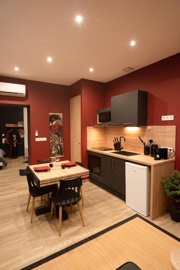 Capsule Japon - Jacuzzi - Netflix & Ecran Cinema - Xbox Apartment Trith-Saint-Leger Exterior photo